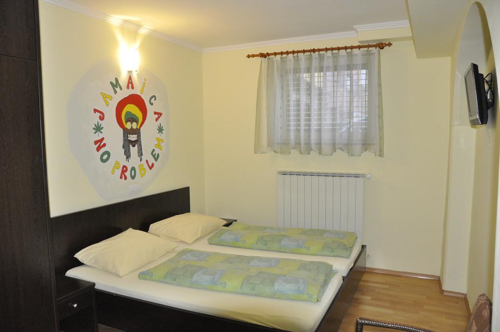 Guest House Mlada Lipa 마리보르 외부 사진