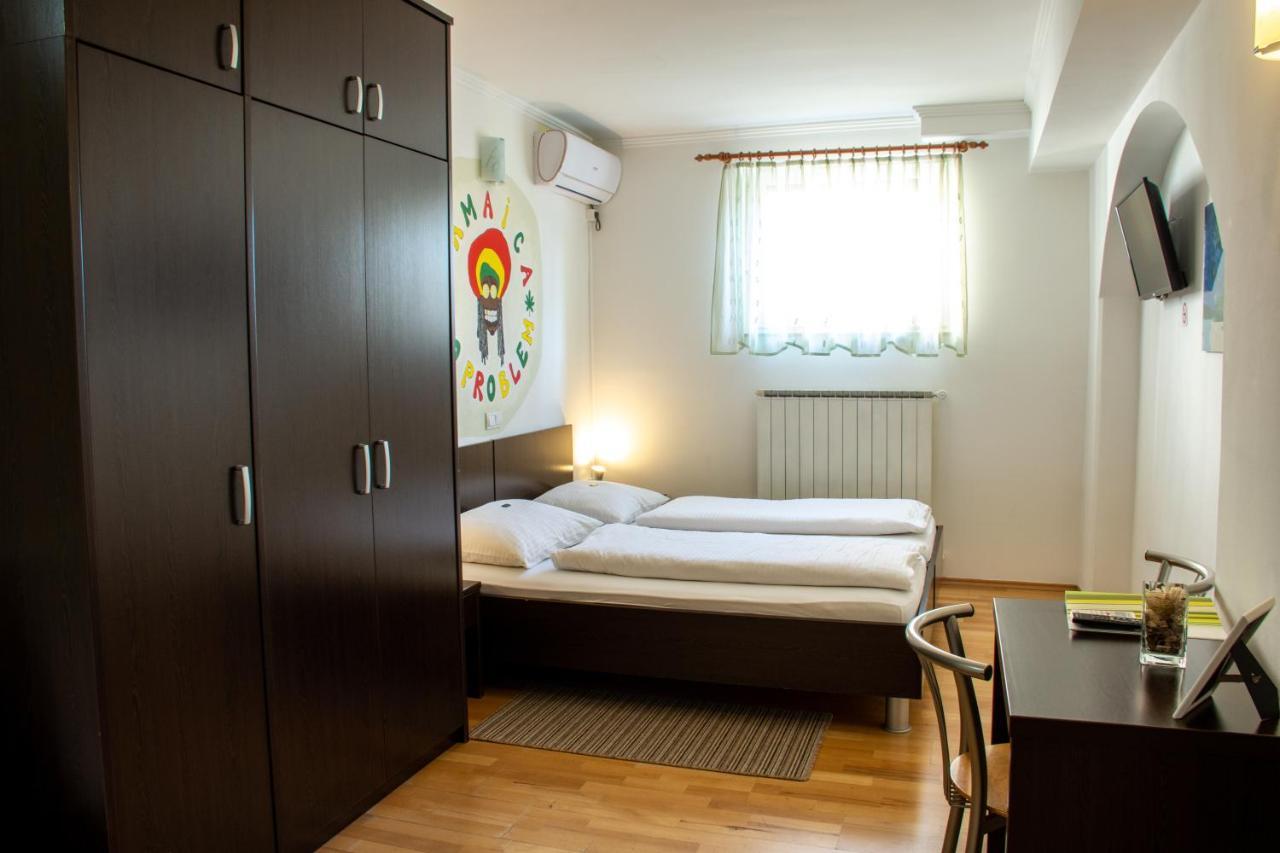 Guest House Mlada Lipa 마리보르 외부 사진